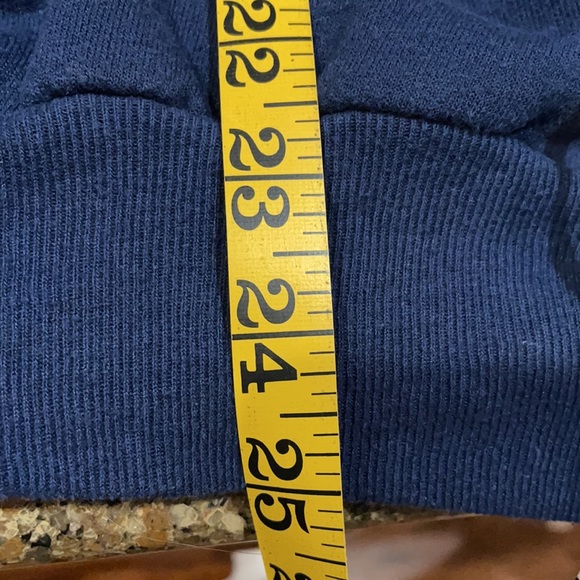 DISNEY PARKS WORLD Mickey Mouse Navy Red Christmas Crewneck Sweatshirt S - Picture 7 of 7